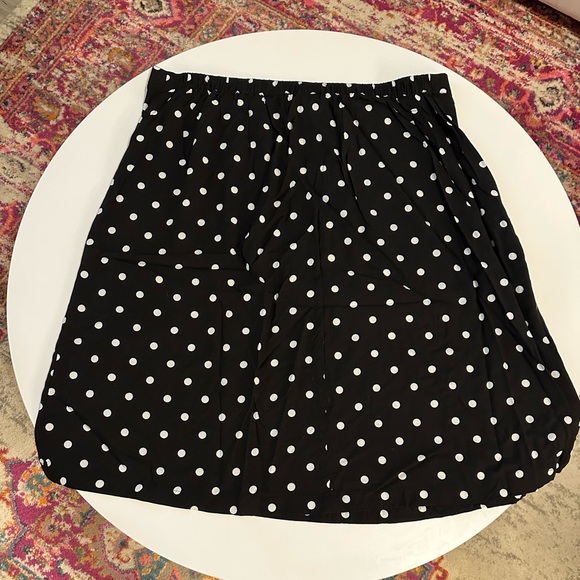 Old Navy Black and White Polka Dot Midi Skirt - Picture 3 of 5